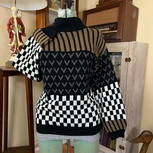 Funky 90s Vintage Black & White Checkered Mock Neck Oversized Sweater